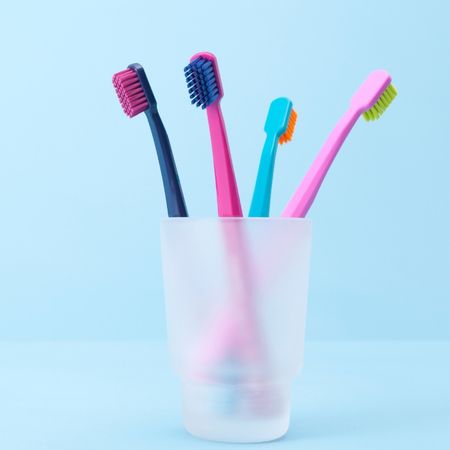 Dentonome - Choosing the Right Toothbrush